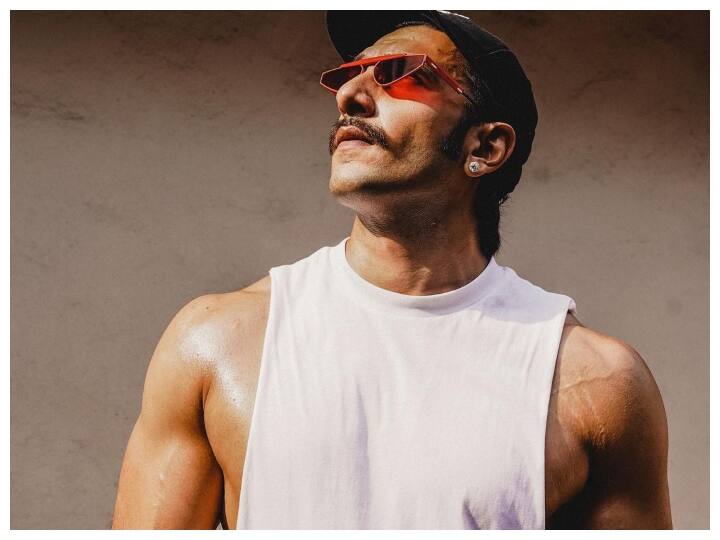 This is how Ranveer Singh builds his sizzling body, know the secret of his fitness here ऐसे बनाते हैं Ranveer Singh अपनी सिज़लिंग बॉडी, यहां जानें उनकी फिटनेस का राज़