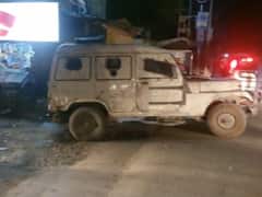 जम्मू-कश्मीर: नमाज अदा कर घर लौट रहे पुलिस अधिकारी की आतंकवादियों ने गोली मारकर हत्या की