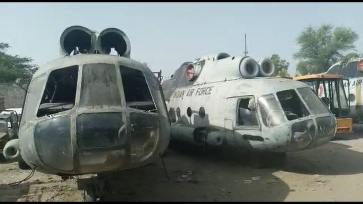 ਜਦੋਂ ਉਹ ਸੋਮਵਾਰ ਸ਼ਾਮ ਨੂੰ ਬਾਕੀ ਤਿੰਨਾਂ ਨੂੰ ਮਾਨਸਾ ਲੈ ਕੇ ਆਇਆ ਤਾਂ ਉੱਥੇ ਲੋਕਾਂ ਦੀ ਭੀੜ ਦੇਖਦੀ ਰਹਿ ਗਈ। ਲੋਕਾਂ ਨੇ ਇਨ੍ਹਾਂ ਹੈਲੀਕਾਪਟਰਾਂ ਨਾਲ ਸੈਲਫੀਆਂ ਵੀ ਕਲਿੱਕ ਕਰਵਾਈਆਂ।