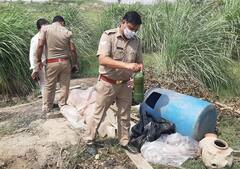 गौतम बुद्ध नगर में अवैध शराब के कारोबारियों पर शिकंजा, दो लोग गिरफ्तार