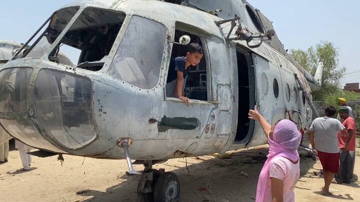 ਉਸ ਨੇ ਇਹ ਹੈਲੀਕਾਪਟਰ 72 ਲੱਖ ਵਿੱਚ ਆਨਲਾਈਨ ਖਰੀਦੇ ਹਨ। ਇੱਕ ਹੈਲੀਕਾਪਟਰ ਦੀ ਕੀਮਤ 12 ਲੱਖ ਰੁਪਏ ਸੀ। ਖਰੀਦ ਤੋਂ ਤੁਰੰਤ ਬਾਅਦ, ਤਿੰਨ ਹੈਲੀਕਾਪਟਰ ਵਿਕ ਗਏ।