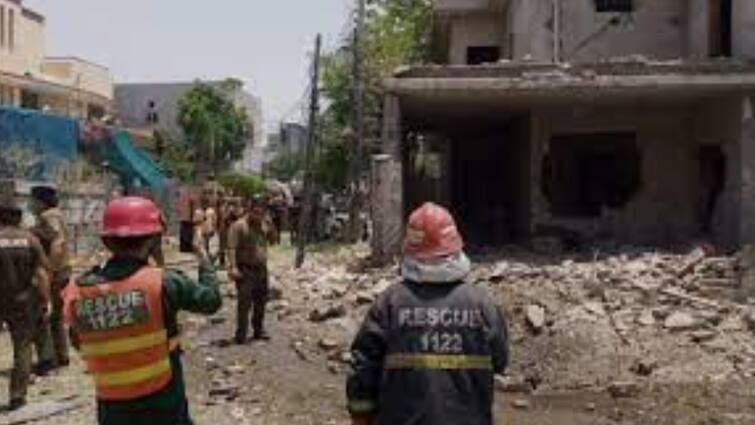 Lahore: Hafiz Saeed के घर के बाहर IED से किया गया धमाका, 3 की मौत