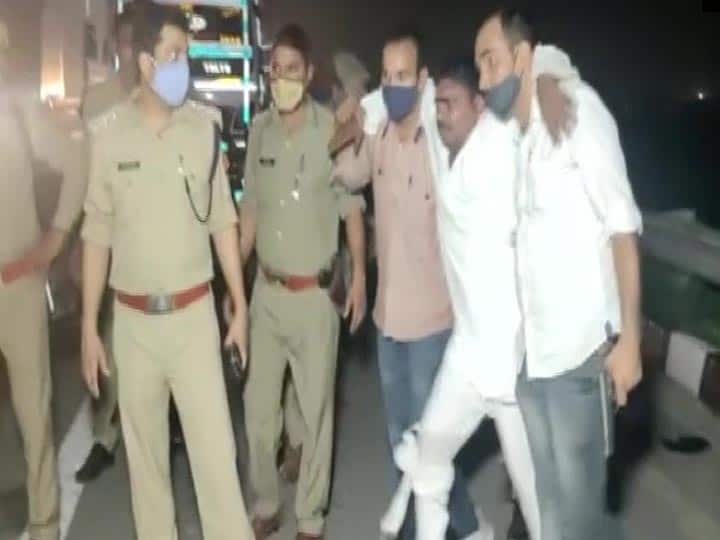Two criminal arrested in an encounter in Noida Uttar Pradesh नोएडा: तेल चोरी करने वाले बदमाशों से पुलिस की मुठभेड़, गोलीबारी में सरगना घायल, दो गिरफ्तार