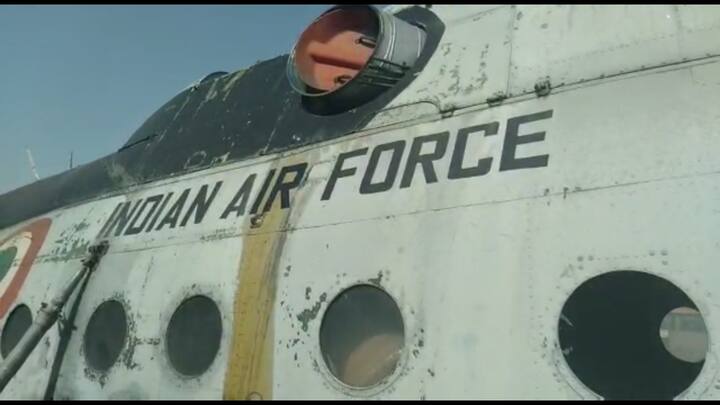 ਹੈਲੀਕਾਪਟਰ ਦਾ ਭਾਰ 10 ਟਨ ਪ੍ਰਤੀ ਹੈਲੀਕਾਪਟਰ ਹੈ ਜੋ ਬੋਲੀ ਰਾਹੀਂ ਖਰੀਦੇ ਗਏ ਹਨ।