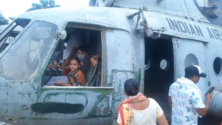 ਪੰਜਾਬ ਵਿੱਚ ਕਬਾੜ ਦਾ ਸਾਮਾਨ ਰੱਖਣ 'ਚ ਮਿੱਠੂ ਕਬਾੜੀਏ ਦਾ ਨਾਂ ਕਾਫ਼ੀ ਫੇਮਸ ਹੈ। ਜਦੋਂ ਮਾਨਸਾ ਦਾ ਕਬਾੜ ਭਾਰਤੀ ਹਵਾਈ ਸੈਨਾ ਦੇ ਸਕ੍ਰੈਪ ਤੋਂ ਹੈਲੀਕਾਪਟਰ ਖਰੀਦਣ ਤੋਂ ਬਾਅਦ ਤਿੰਨ ਹੈਲੀਕਾਪਟਰਾਂ ਨਾਲ ਮਾਨਸਾ ਪਹੁੰਚਿਆ, ਤਾਂ ਉੱਥੇ ਲੋਕਾਂ ਦੀ ਭੀੜ ਇਸ ਨੂੰ ਵੇਖ ਕੇ ਹੈਰਾਨ ਰਹੀ ਗਈ।