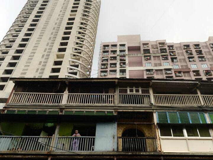 Mumbai Woman Who Recently Lost Husband To Covid Jumps From 12th Floor Flat With Son, Blames Neighbours For Harassment Mumbai Woman Who Recently Lost Husband To Covid Jumps From 12th Floor Flat With Son, Blames Neighbours For Harassment