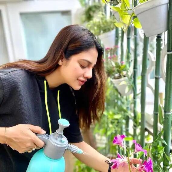 ਲੋਕ ਵੀ ਇਨ੍ਹਾਂ ਤਸਵੀਰਾਂ ਨੂੰ ਕਾਫੀ ਪਸੰਦ ਕਰ ਰਹੇ ਹਨ।