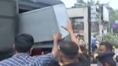 Ahmedabad: મોંઘવારી મુદ્દે નહેરુ બ્રિજ વિસ્તારમાં કોંગ્રેસના મહિલા કાર્યકર્તાઓએ કર્યું વિરોધ પ્રદર્શન