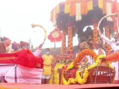 Shivrajyabhishek Din 2021 : किल्ले रायगडावर तिथीनुसार शिवराज्याभिषेक दिन उत्साहात साजरा, पाहा फोटो