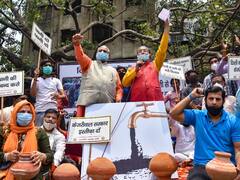 दिल्ली: संजय कैंप में पानी के लिए लोग कर रहे घंटों इंतजार, केजरीवाल सरकार के विरोध में बीजेपी का मटका फोड़ आंदोलन