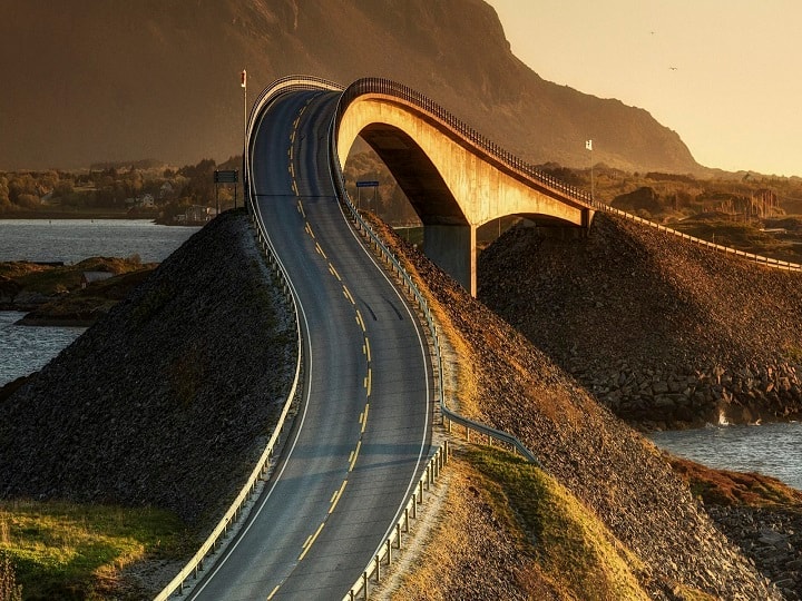 Top 10 Dangerous Roads in the World Dangerous Roads | கரணம் தப்பினால் மரணம்.. உலகின் டாப் 10 ஆபத்தான சாலைகள்