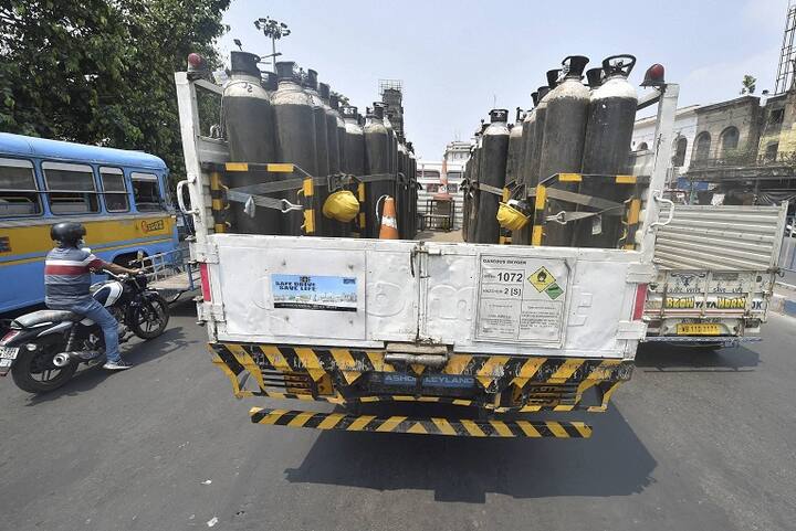 বৈজ্ঞানিকরা বলছেন, করোনার প্রাথমিক ভাইরাস থেকে প্রায় ১৩ থেকে ১৫ বার মিউটেশন বা অভিযোজনের পর এই অতি সংক্রামক ডেল্টা প্লাস ভ্যারিয়্যান্টটি রূপান্তিরিত হয়েছে।