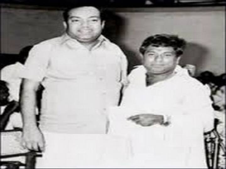 கண்ணதாசன் எழுதிய பாடல்களில் பெரும்பாலானவை மெல்லிசை மன்னர் எம்.எஸ்.விஸ்வநாதன் இசையில் வெளிவந்தவை.