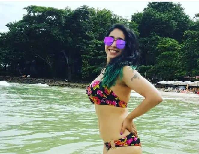 સલમાનની ખાનની ફિલ્મનું ગીત જગ ઘુમેયા ગીત બાદ લોકપ્રિય થઈ નેહા ભસીન, પોતાની ગ્લેમરસ તસવીરોને લઈ સોશિયલ મીડિયામાં ચર્ચામાં રહે છે.