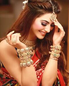 Urvashi Rautela Saree Photos: ઉર્વશી રૌતેલાએ પહેરી 58 લાખ રૂપિયાની મોંઘીદાટ સાડી, જાણો કોણા લગ્નમાં આ પહેરીને ગઇ હતી એક્ટ્રેસ......