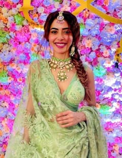 TV Actress Sana Sayyad’s Pre-Wedding PICS Viral, Bride-To-Be Looks Gorgeous In Green At Her Mehendi Ceremony