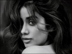 Janhvi Kapoor Sets Internet On Fire As She Poses Topless In New Photo