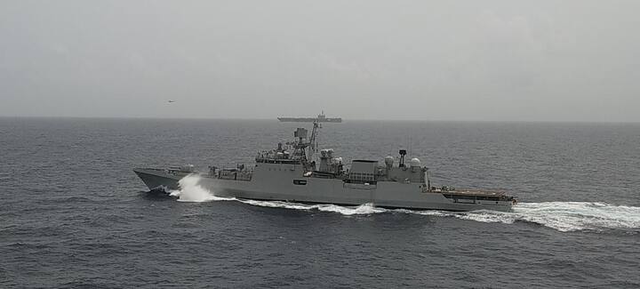 এই মহড়ায় অংশ নিয়েছে ভারতীয় নৌসেনার মিগ-২৯কে বিমান, ভারতীয় বায়ুসেনার সুখোই-৩০এমকেআই বিমান। দুদিন ব্যাপী এই মহড়া শুরু হয়েছে গতকাল। আজ দ্বিতীয় তথা শেষ দিন।