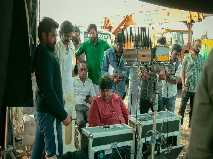 நம்பி ஒரு கால வைப்பேன் இன்பமது நூறு வரும் எது வந்தாலும் புரிஞ்சுகிட்டா வாழ ஒரு தெம்பு தரும்