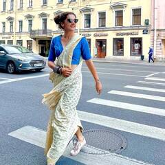 Filmy Gupshup: रूस में हॉलिडे मना रही Tapsee Pannu, इंडियन ड्रेस में दिए पोज, देखें तस्वीरें