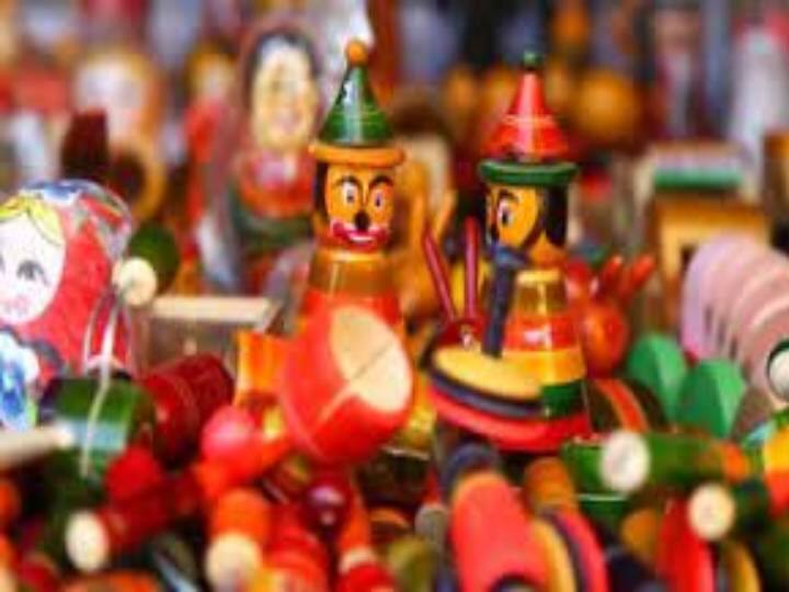 நாடு முழுவதும் இருந்து சுமார் 1.2 லட்சம் மாணவர்கள் இப்போட்டிக்கு பதிவு செய்தனர். ஜூன் 22-ஆம் தேதி முதல் 24-ஆம் தேதி வரை நடைபெறும் இறுதி போட்டிக்கு தேர்வு செய்யப்பட்டது.