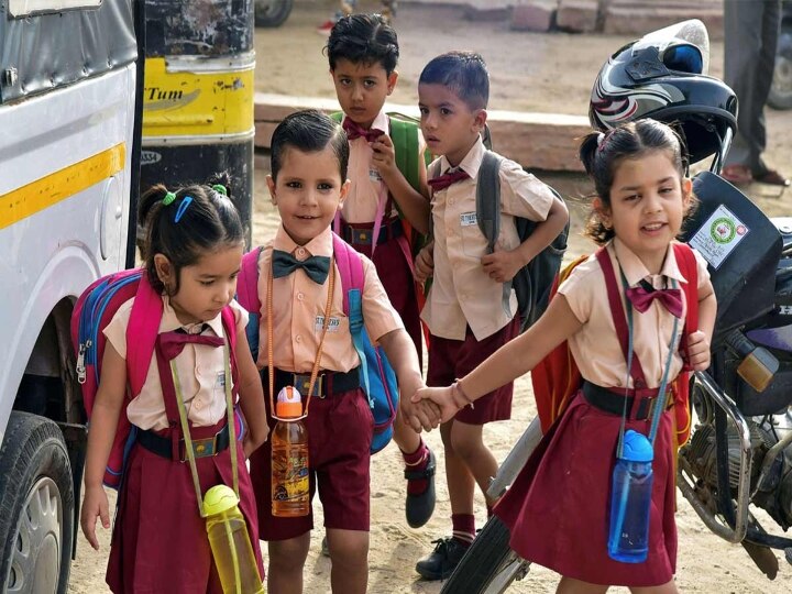 Government School | அரசுப் பள்ளிகளில் கூடுதல் கட்டணம் - ஆய்வு நடத்த நீதிமன்றம் உத்தரவு..!