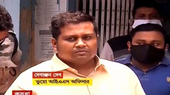 নজরে ৯ চটজলদি: শুধু কসবা নয়, আমহার্স্ট স্ট্রিটে সিটি কলেজেও ভুয়ো ভ্য়াকসিনেশ ক্যাম্প করেছিল দেবাঞ্জন