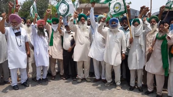 Protest in Barnala: ਪੈਟਰੋਲ ਅਤੇ ਡੀਜ਼ਲ ਦੀਆਂ ਕੀਮਤਾਂ ਨੂੰ ਲੈ ਕੇ ਲੋਕਾਂ ਵਿਚ ਭਾਰੀ ਰੋਸ, ਕੀਤਾ ਇਹ ਐਲਾਨ Protest in Barnala: ਪੈਟਰੋਲ ਅਤੇ ਡੀਜ਼ਲ ਦੀਆਂ ਕੀਮਤਾਂ ਨੂੰ ਲੈ ਕੇ ਲੋਕਾਂ ਵਿਚ ਭਾਰੀ ਰੋਸ, ਕੀਤਾ ਇਹ ਐਲਾਨ