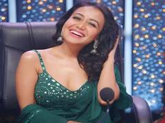 গ্ল্যামারাস লুকে বলিউড অভিনেত্রীদের থেকে কোনও অংশে পিছিয়ে নেই এই গায়িকারা