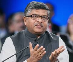 माहिती तंत्रज्ञान मंत्री रविशंकर प्रसाद यांचं ट्विटर अकाऊंट एक तासासाठी ब्लॉक