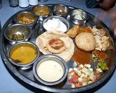 Heart and Health: হার্টের সমস্যা থাকলে এই খাবারগুলি আজই ত্যাগ করুন