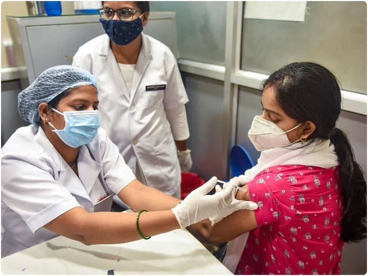 India Records Highest Weekly Vaccination With Over 3.3 Cr Jabs Administered In Last Five Days India Records Highest Weekly Vaccination With Over 3.3 Cr Jabs Administered In Last Five Days