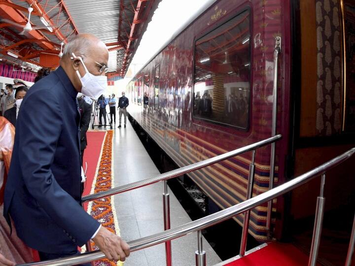 President Ram Nath Kovind boards special train for Kanpur from Safdarjung railway station ANN बंद हुई स्थाई प्रेसिडेंशियल सेलून की परंपरा, राष्ट्रपति जब भी रेल यात्रा करेंगे उनके लिए तैयार कर दी जाएगी विशेष रेल