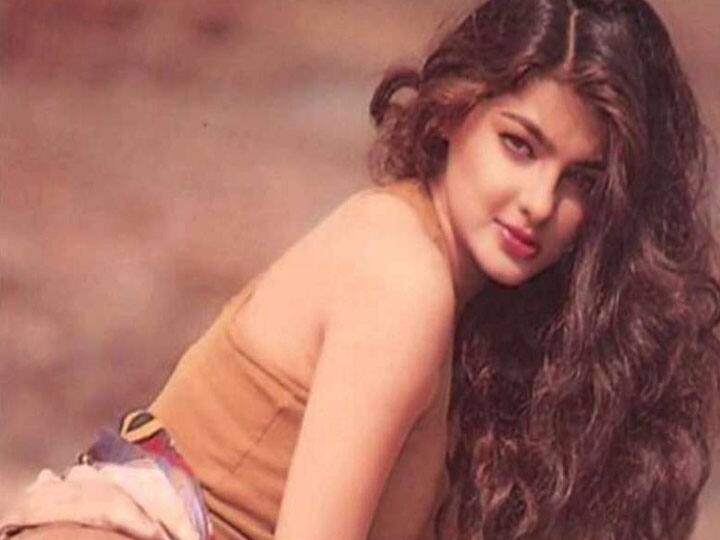 ममता कुलकर्णी के फिल्म करियर की बात करे तो उन्होंने साल 1992 में आई फिल्म 'तिरंगा' से अपने अभिनय करियर की शुरुआत की थी. ये फिल्म उस समय काफी सुपरहिट साबित हुई थी. फिर उसके बाद उन्होंने फिल्म 'वह वक्त हमारा है', 'करण-अर्जुन', 'क्रांतिवीर','सबसे बड़ा खिलाड़ी', और 'बाज़ी' जैसी फिल्मों में भी काम किया था.