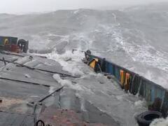 बार्ज P305 हादसाः 40 दिन बीत गए लेकिन अभी भी शव के लिए भटक रहे हैं परिजन