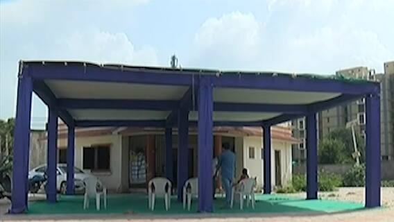 Gandhinagar: શહેરમાં કુલ 35માંથી કેટલા વેક્સિનેશન સેન્ટર છે ચાલું, પ્રતિ સેન્ટર કેટલા ફળવાયા ડોઝ?