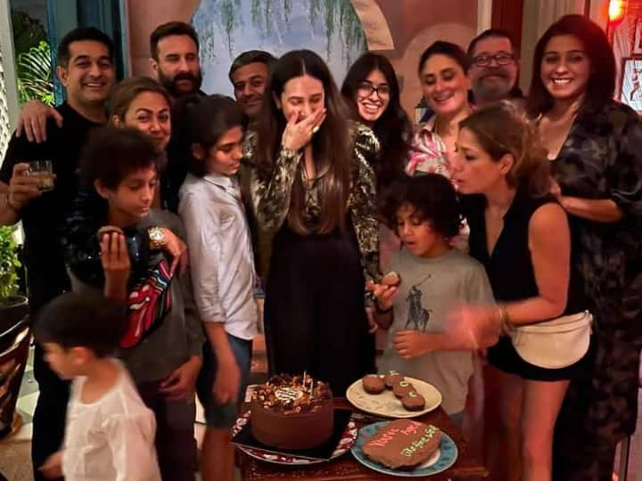 Kareena Kapoor Shares Adorable Pic From Karisma Kapoor's Birthday Celebrations, Calls Sister 'Centre Of Her Universe'