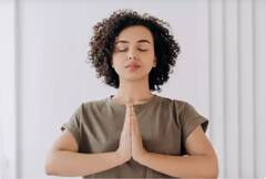 கையில் தடுப்பூசி வலியா... இந்த ஈஸி பயிற்சிகள ஃபாலோ பண்ணுங்க!