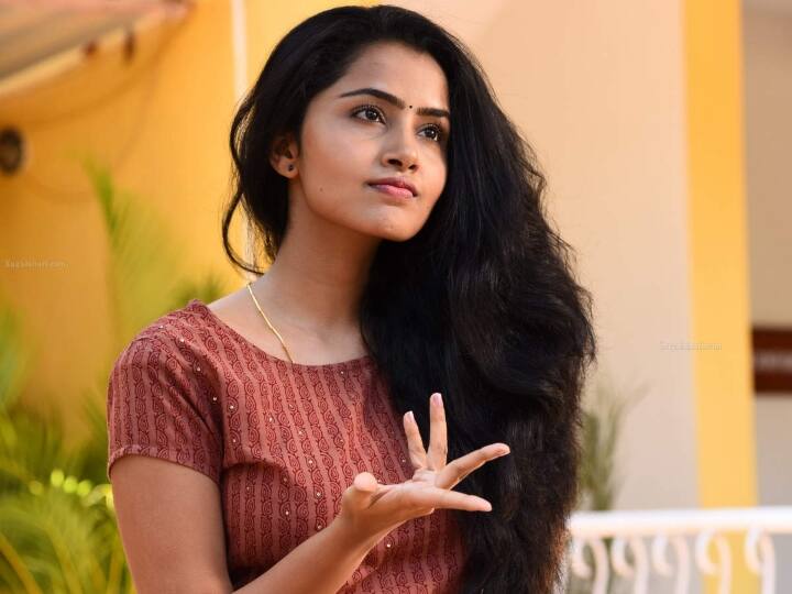 Actor Anupama Parameswaran's pic used in Bihar teacher exam certificate Anupama | ஆசிரியர் தகுதி தேர்வு எழுதினாரா அனுபமா ? - வறுத்தெடுக்கும் நெட்டிசன்கள்