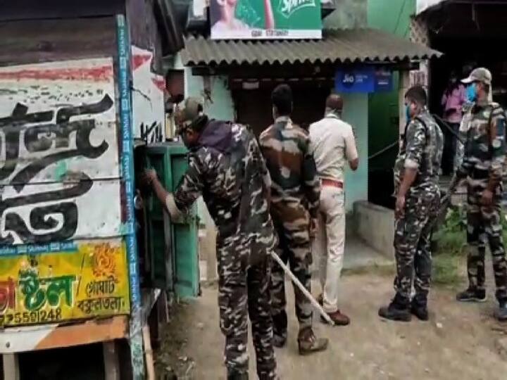 অন্যদিকে, হুগলির বেশ কিছু গ্রামীণ এলাকাও কনটেনমেন্ট জোন হিসেবে ঘোষিত হয়েছে।