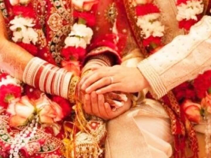 अजब-गजबः बिहार में एक युवक ने कर ली किन्नर से शादी, एक साल पहले नाच प्रोग्राम में हुआ था प्यार