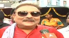 Fuel Price Protest: জ্বালানীর দামবৃদ্ধির প্রতিবাদ, রিকশা টানছেন মদন মিত্র