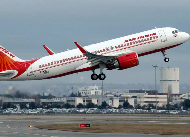 ਭਾਰਤ ਅਤੇ ਸੰਯੁਕਤ ਅਰਬ ਅਮੀਰਾਤ ਦਰਮਿਆਨ ਉਡਾਣਾਂ ਵੀ ਹਵਾਈ ਬੱਬਲ ਪ੍ਰਬੰਧ ਅਧੀਨ ਚੱਲ ਰਹੀਆਂ ਹਨ। ਇਸ ਦੇ ਤਹਿਤ ਦੋਵਾਂ ਦੇਸ਼ਾਂ ਵਿਚ ਪਾਬੰਦੀਆਂ ਨਾਲ ਸੀਮਤ ਉਡਾਣਾਂ ਚਲਾਇਆ ਜਾ ਰਿਹਾ ਹੈ।