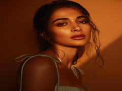 Actress pooja hedge pics : நாளை என் காலைக் கீற்றே நீ தானே! - பூஜா ஹெக்டே