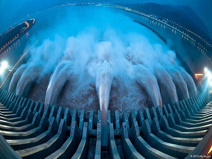 Top 10 Dams: பிரம்மிக்க வைக்கும்  கட்டுமானம்..  உலகின் டாப் 10 அணைகள்