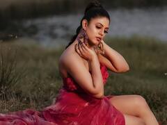 Actress Iniya | சர சர சாரக்காத்து வீசும்போது - இனிய நடிகை இனியாவின் லேட்டஸ்ட் பிக்ஸ்!