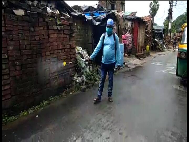 সিঙ্গুর ২ নম্বর পঞ্চায়েত, বড়া ও বৈঁচিপোতা পঞ্চায়েতের বেশ কিছু এলাকাকে কনটেনমেন্ট জোন ঘোষণা করেছে ব্লক প্রশাসন। সেইমতো এসব এলাকা জীবাণমুক্তও করা হয়।