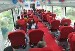 लोणावळा, खंडाळा घाटाचे सौंदर्य पहा विना अडथळा, डेक्कन एक्सप्रेससोबत आता विस्टाडोम कोच 