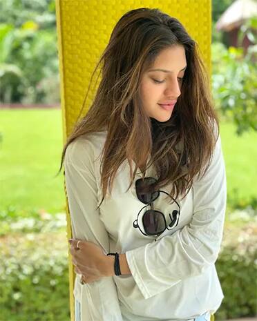 नुसरतचा चाहता वर्ग सतत वाढत आहे. ती तिच्या वेगवेगळ्या लुक्ससाठी ओळखली जाते.(Photo : @nusratchirps instagram)