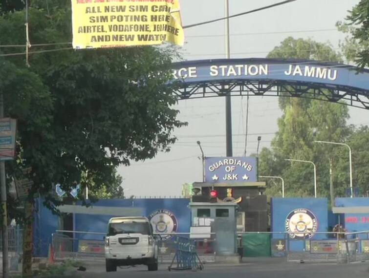 जम्मू के टेक्निकल एयरपोर्ट परिसर में धमाका, बम डिस्पोजल टीम और फॉरेंसिक स्क्वाड मौके पर